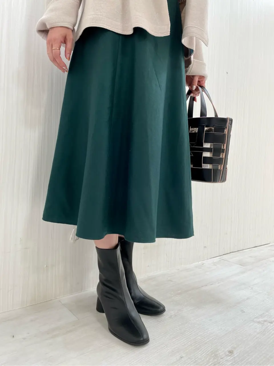 組曲 K コーディネート画像