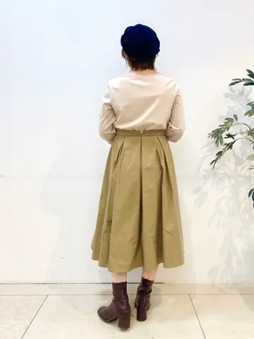 組曲 石井 コーディネート画像