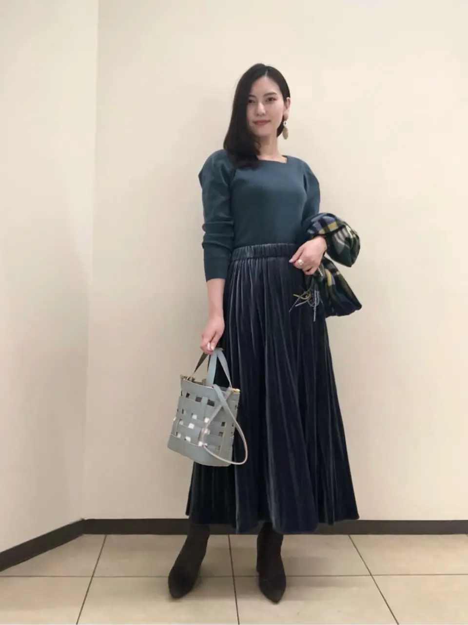 組曲 岩田 コーディネート画像