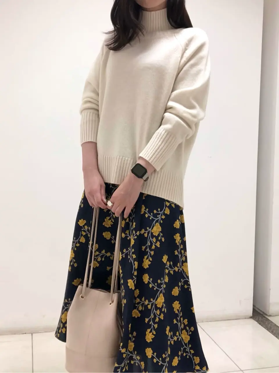 組曲 岩田 コーディネート画像