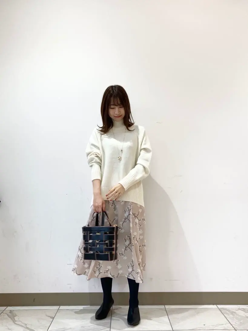 組曲 スタッフ コーディネート画像