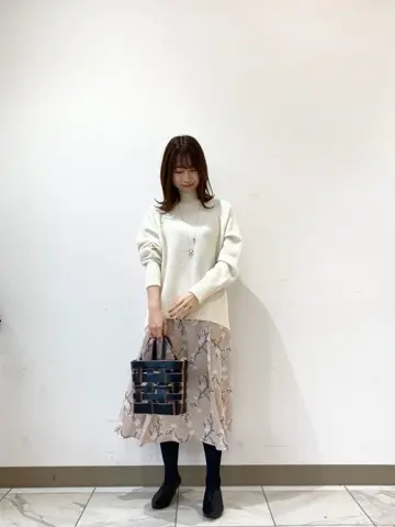 組曲 スタッフ コーディネート画像