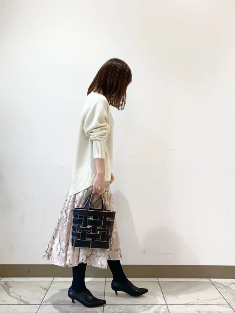 組曲 スタッフ コーディネート画像