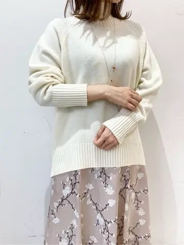 組曲 スタッフ コーディネート画像