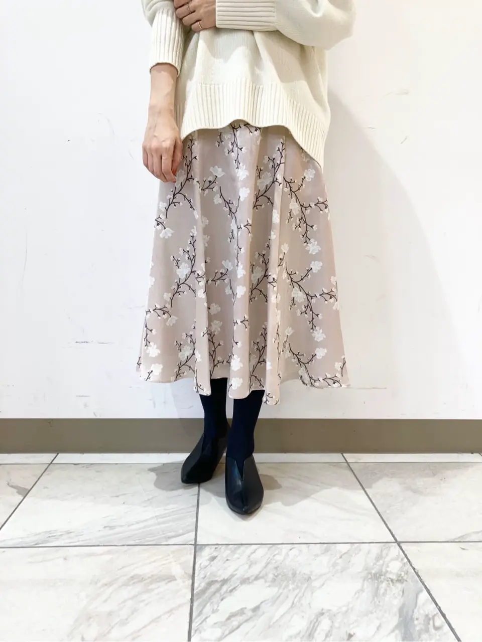 組曲 スタッフ コーディネート画像