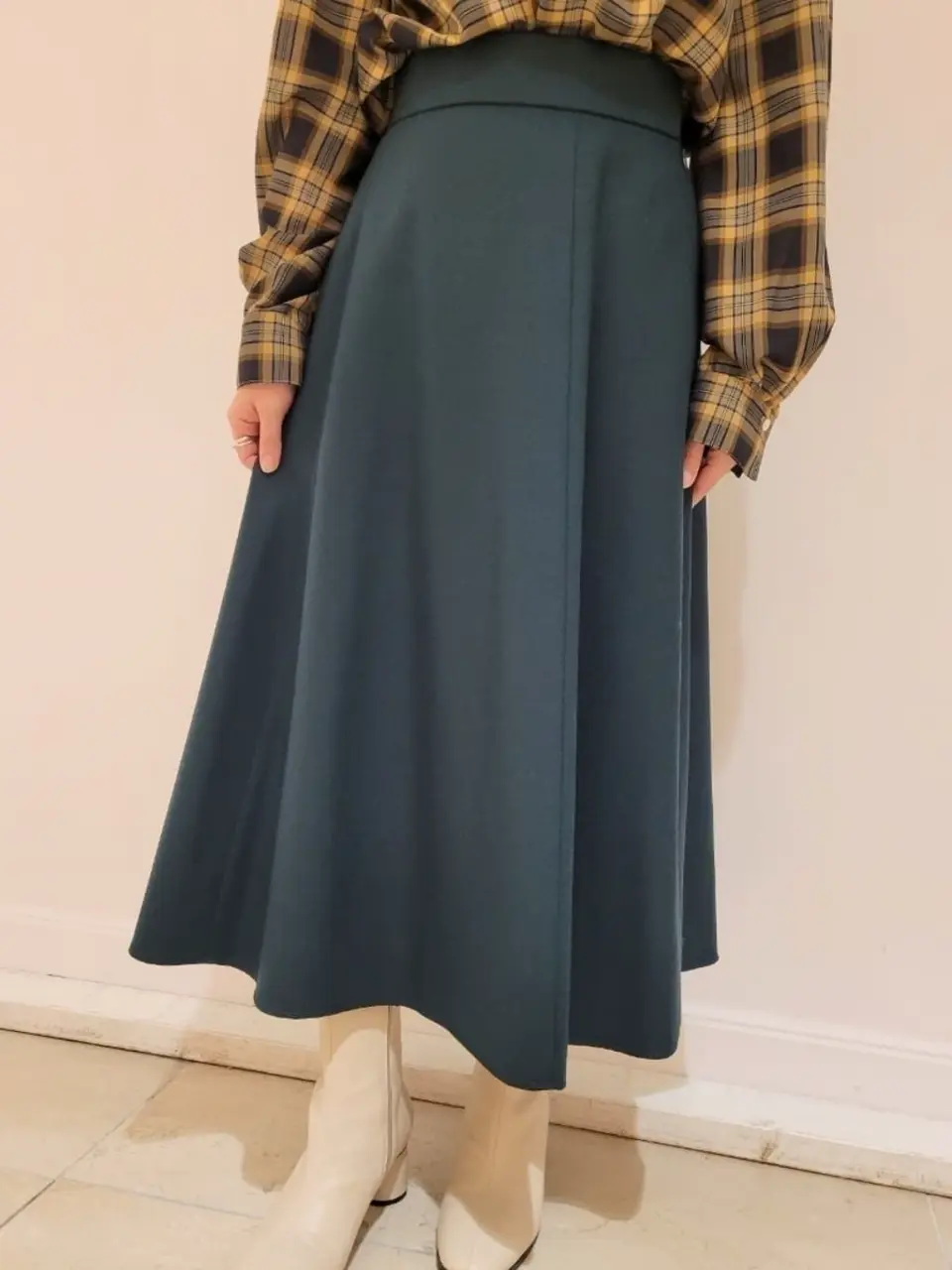 組曲 井上 コーディネート画像