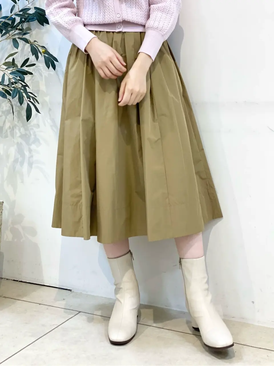 組曲 松田 コーディネート画像