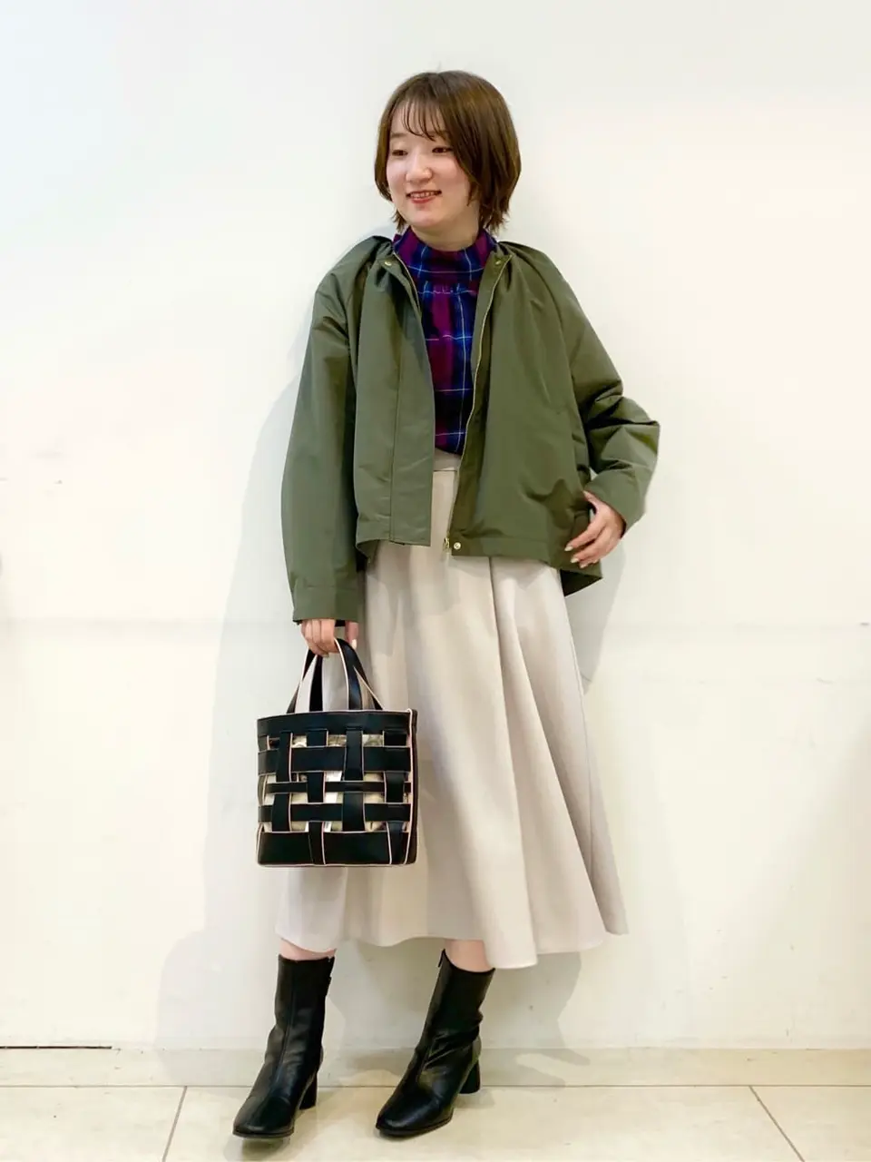 組曲 石井 コーディネート画像