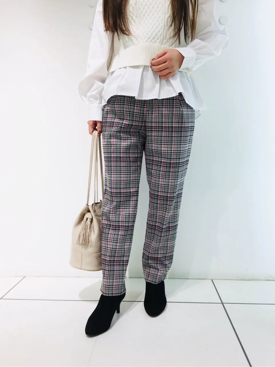 組曲 スタッフ コーディネート画像