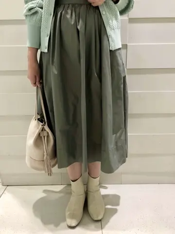 組曲 スタッフ コーディネート画像