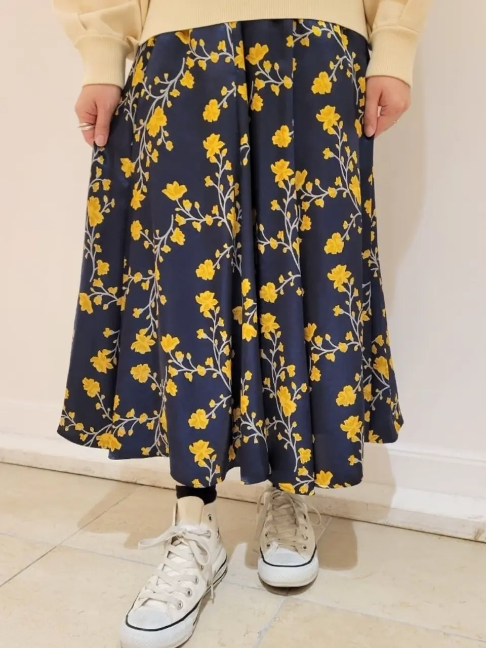 組曲 井上 コーディネート画像