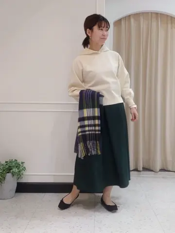 組曲 小林 コーディネート画像