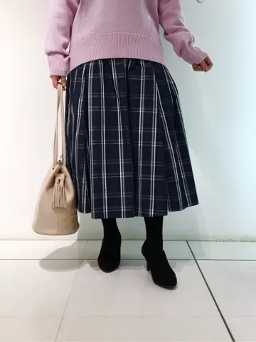 組曲 スタッフ コーディネート画像