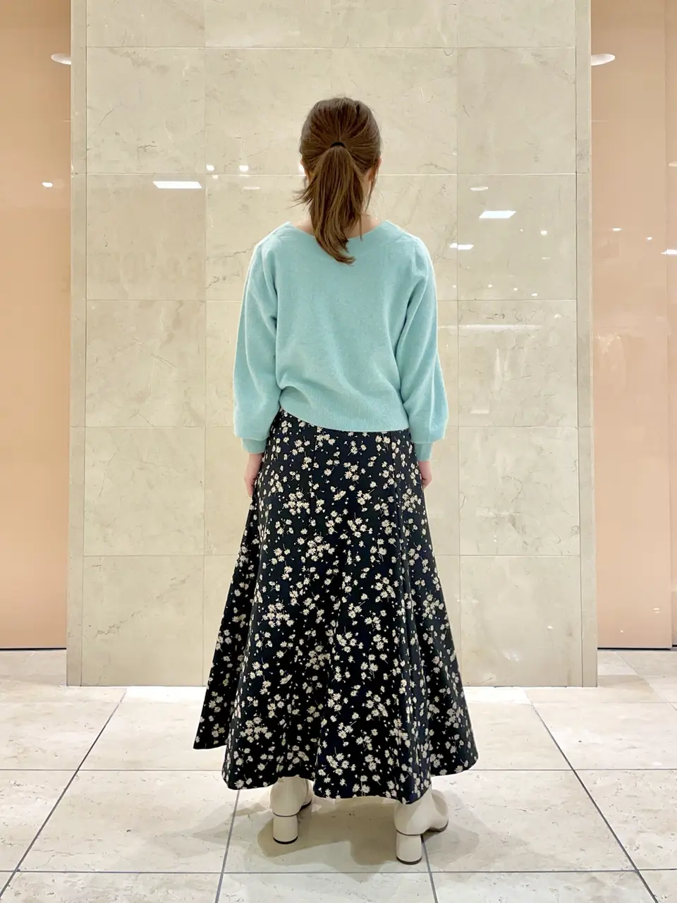 組曲 井上 コーディネート画像