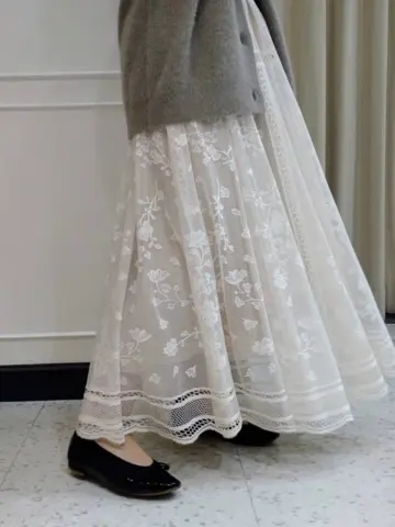 組曲 小林 コーディネート画像