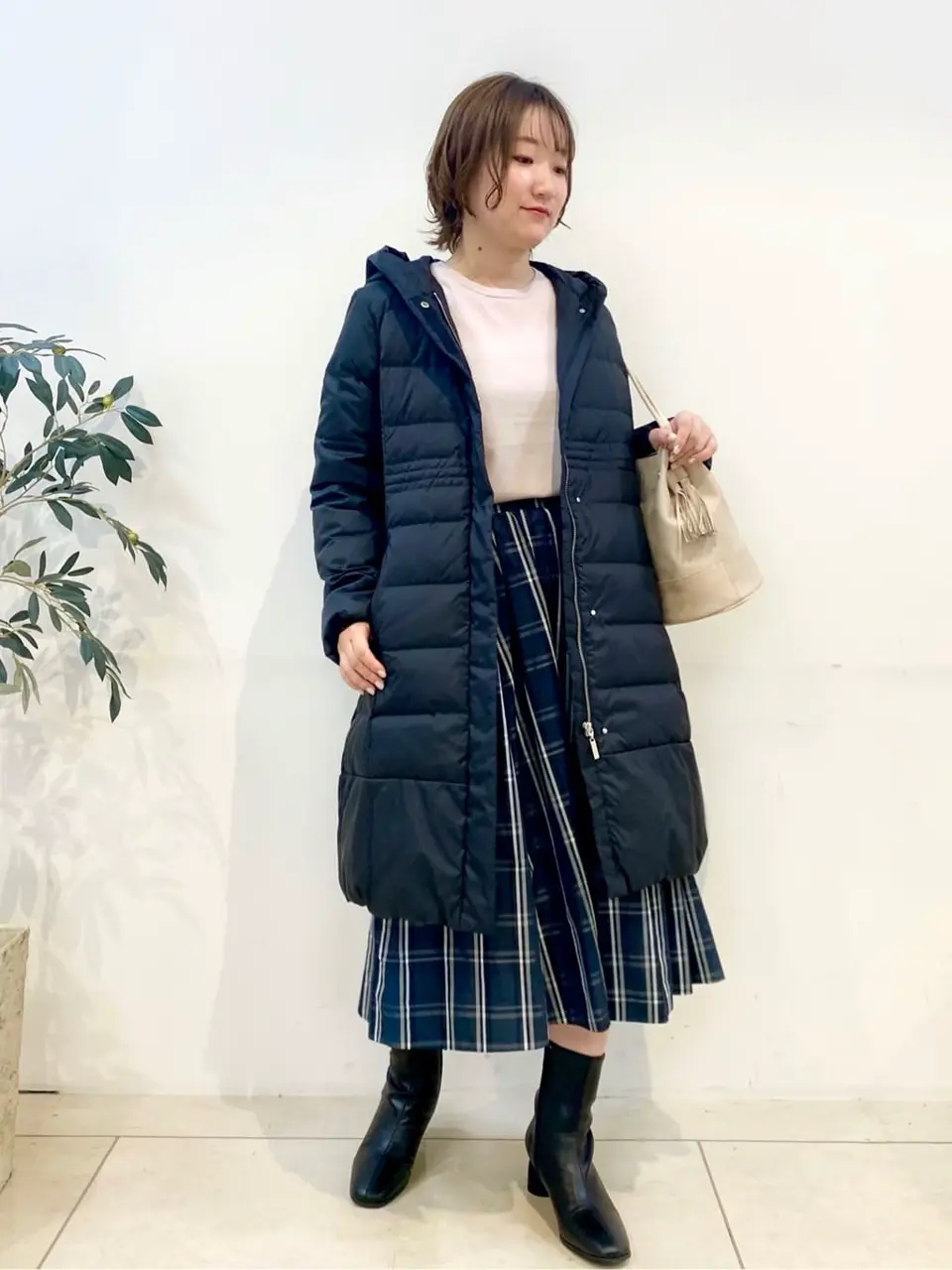 組曲 石井 コーディネート画像