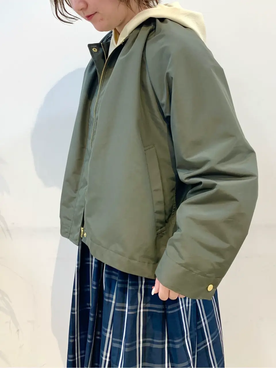 組曲 石井 コーディネート画像