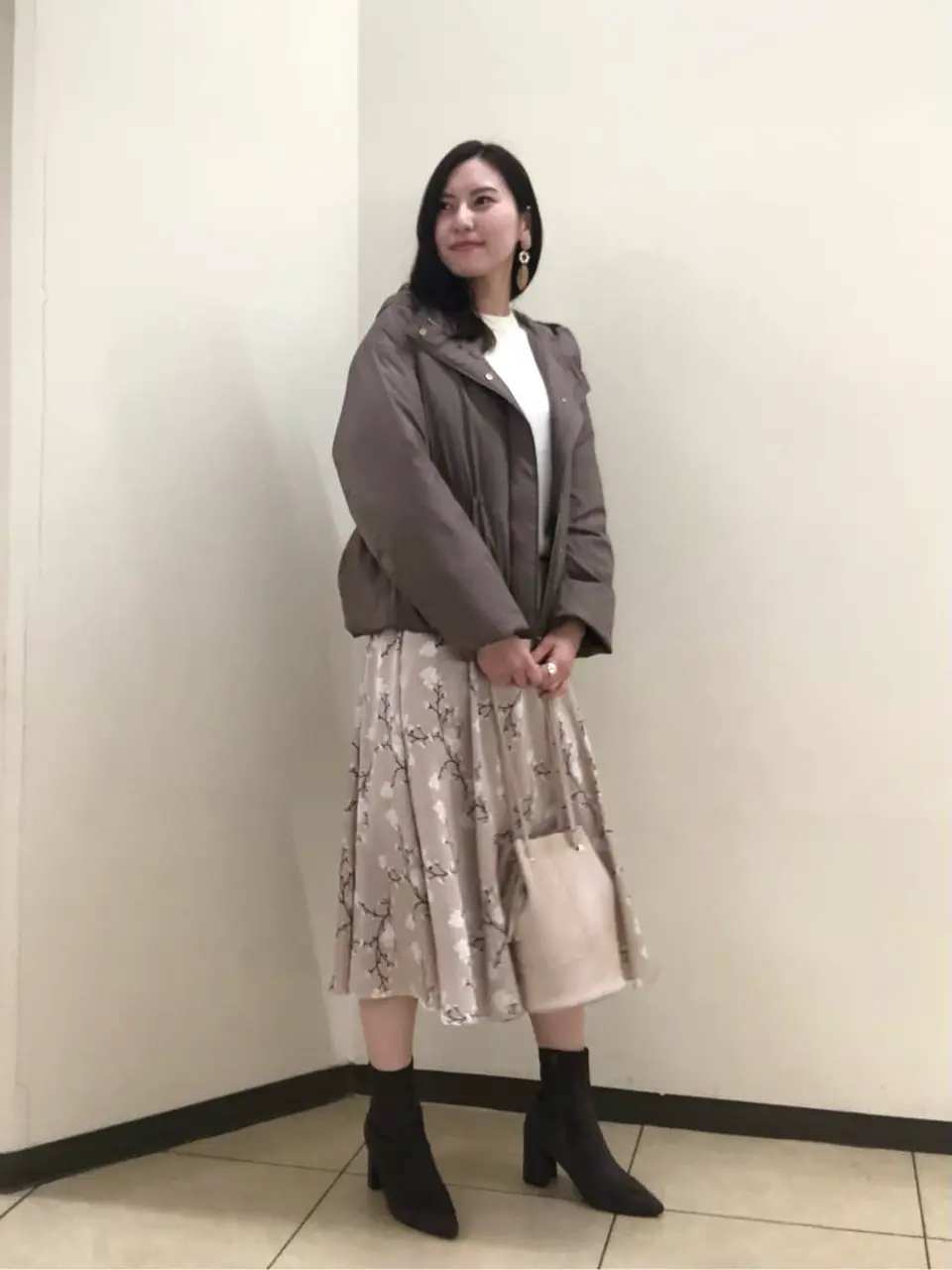 組曲 岩田 コーディネート画像