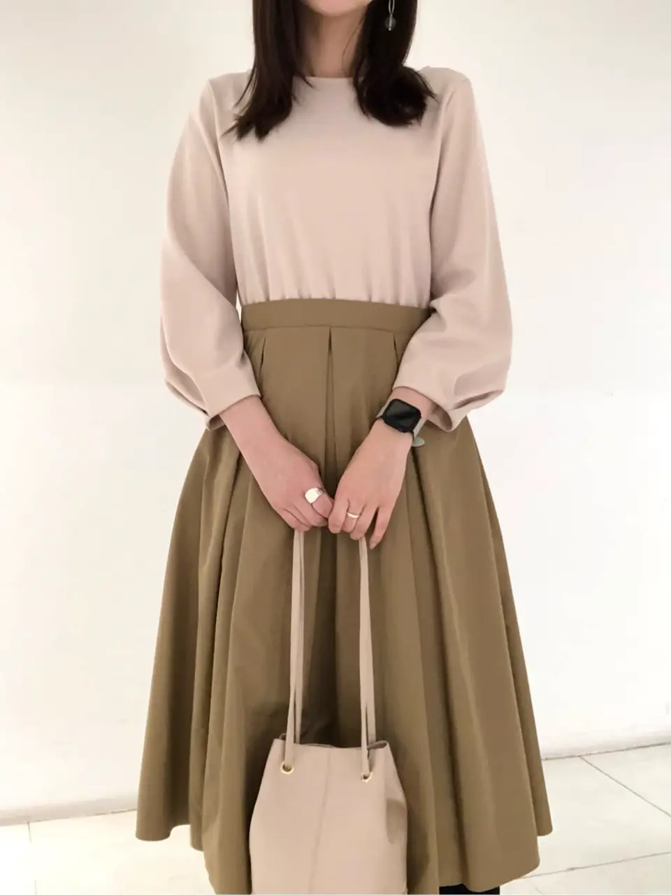 組曲 岩田 コーディネート画像