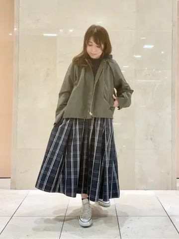 組曲 井上 コーディネート画像