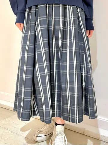 組曲 井上 コーディネート画像