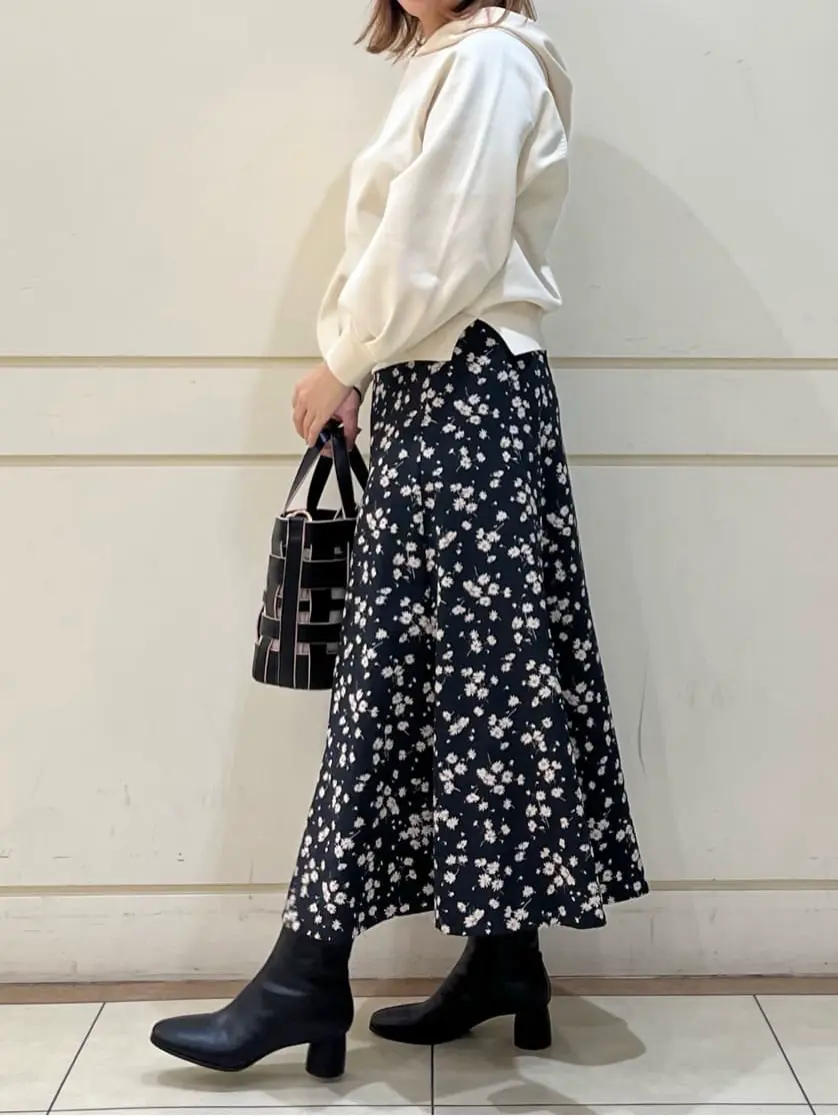 組曲 SAKAI コーディネート画像