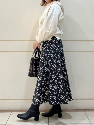 組曲 SAKAI コーディネート画像