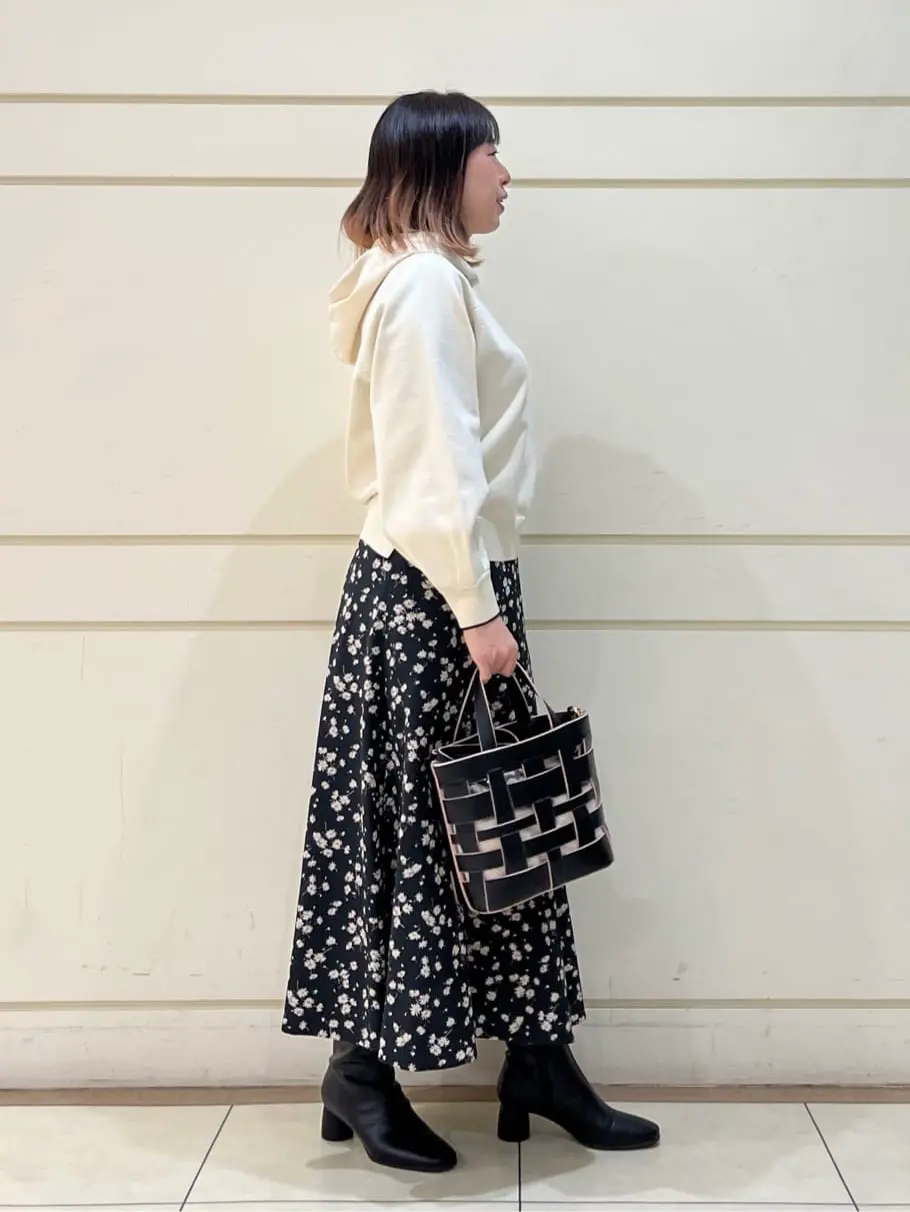 組曲 SAKAI コーディネート画像