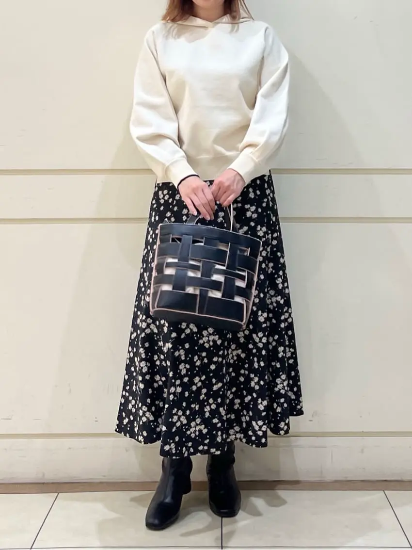 組曲 SAKAI コーディネート画像