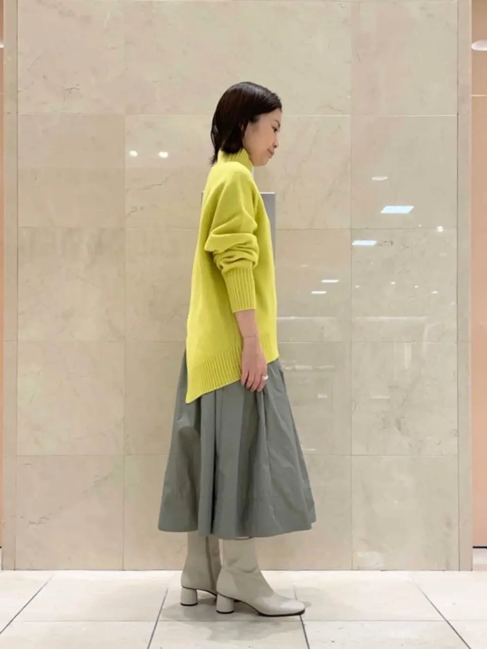 組曲 井上 コーディネート画像