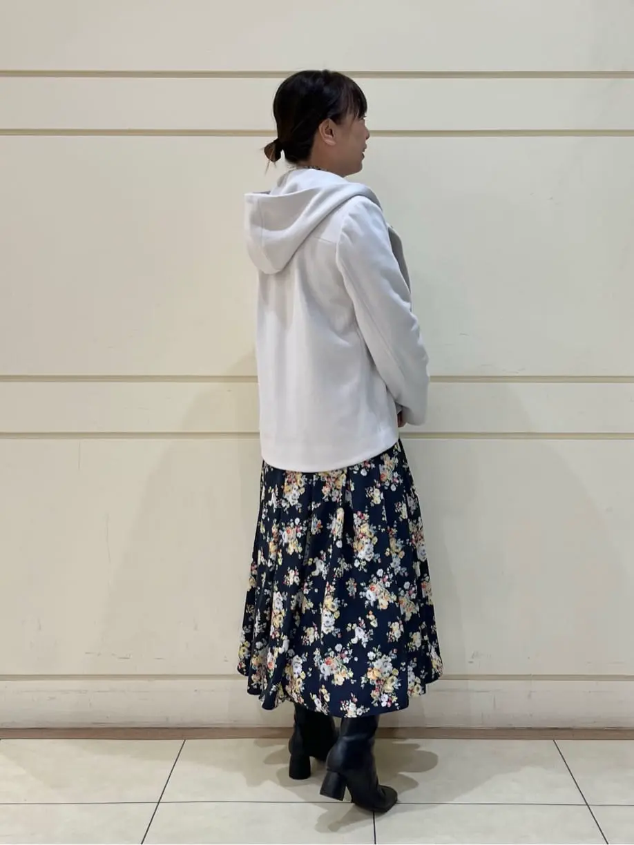 組曲 SAKAI コーディネート画像