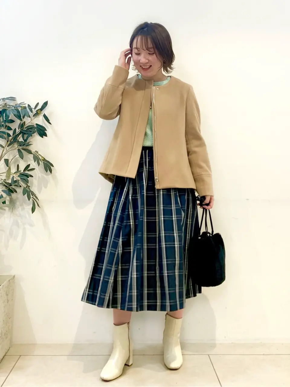 組曲 石井 コーディネート画像