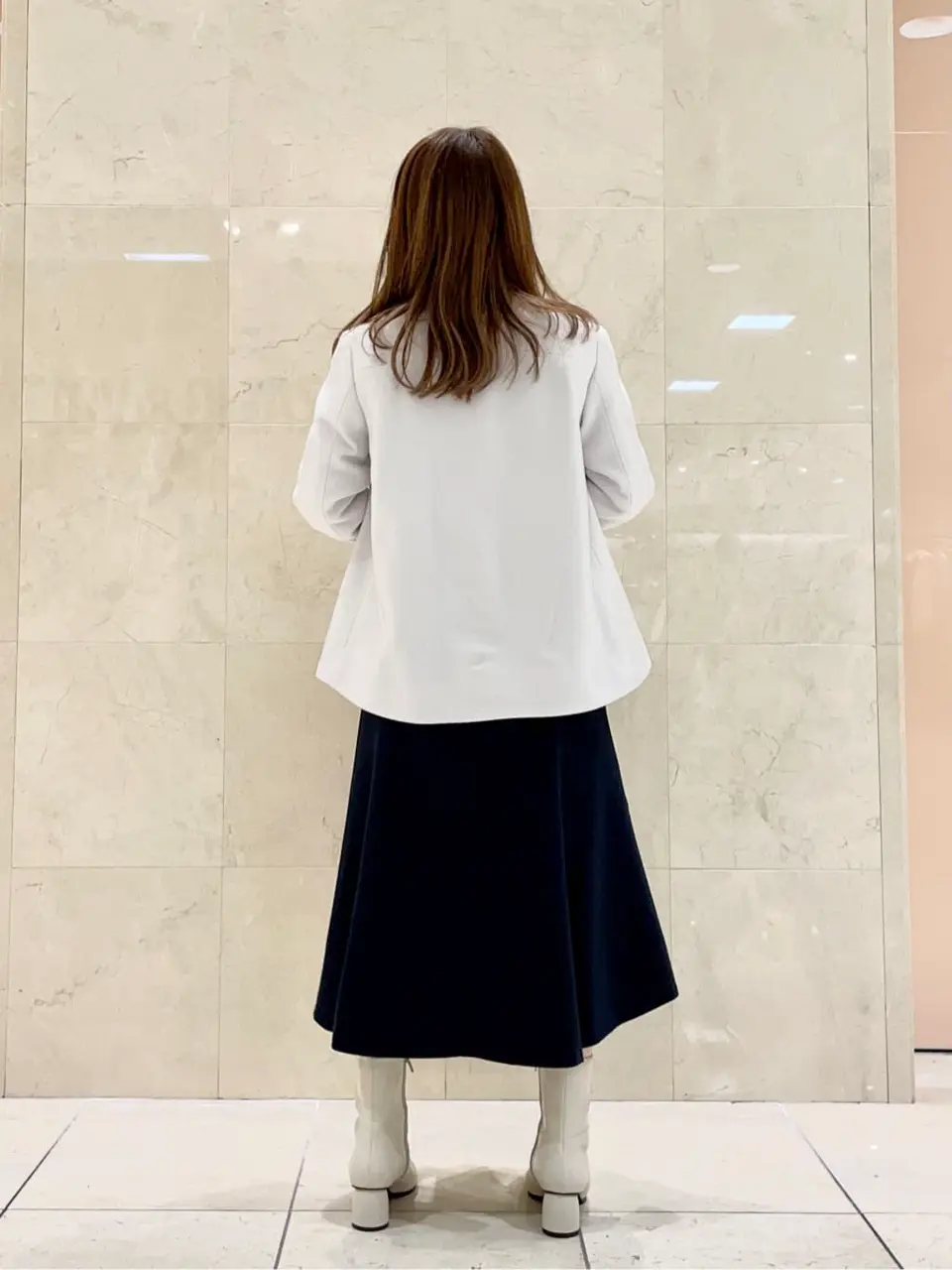 組曲 井上 コーディネート画像