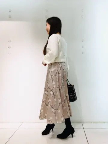 組曲 スタッフ コーディネート画像