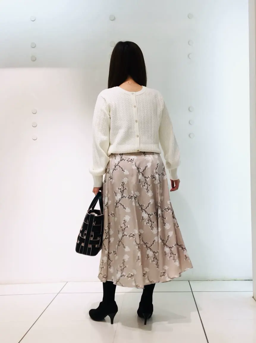 組曲 スタッフ コーディネート画像