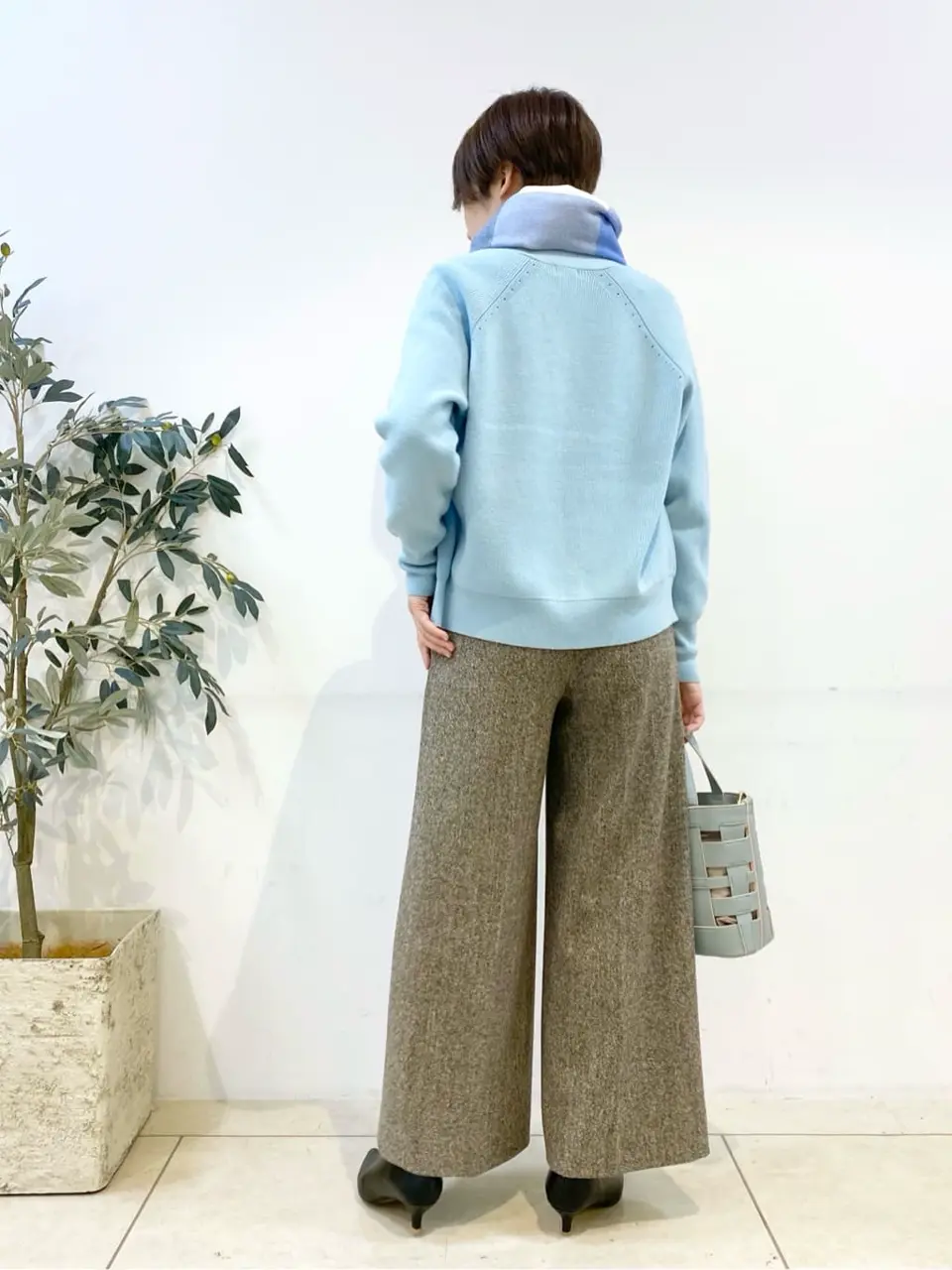 組曲 松田 コーディネート画像