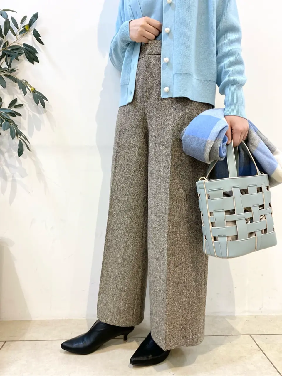 組曲 松田 コーディネート画像