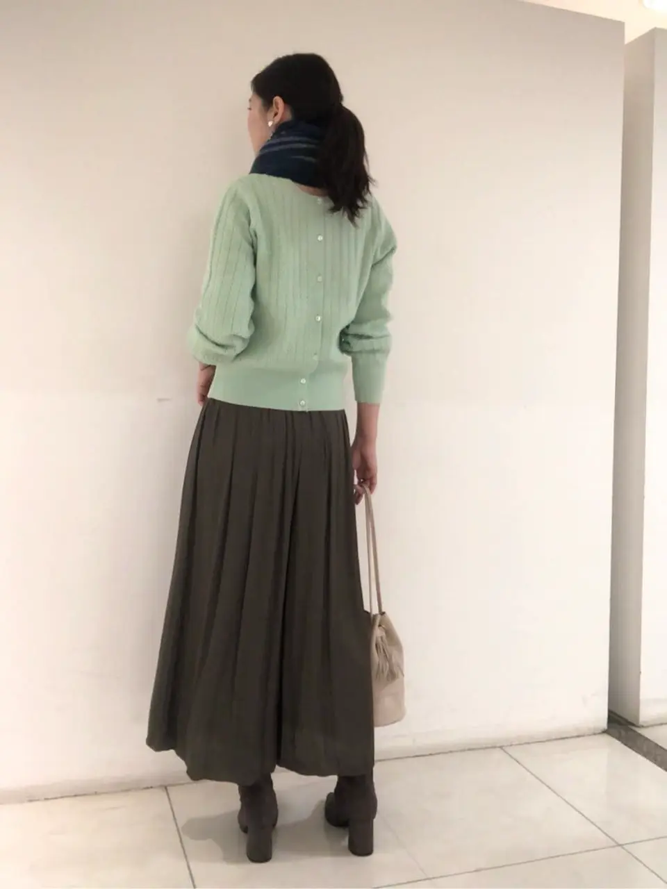 組曲 岩田 コーディネート画像