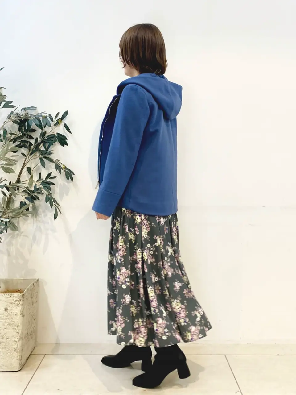 組曲 石井 コーディネート画像