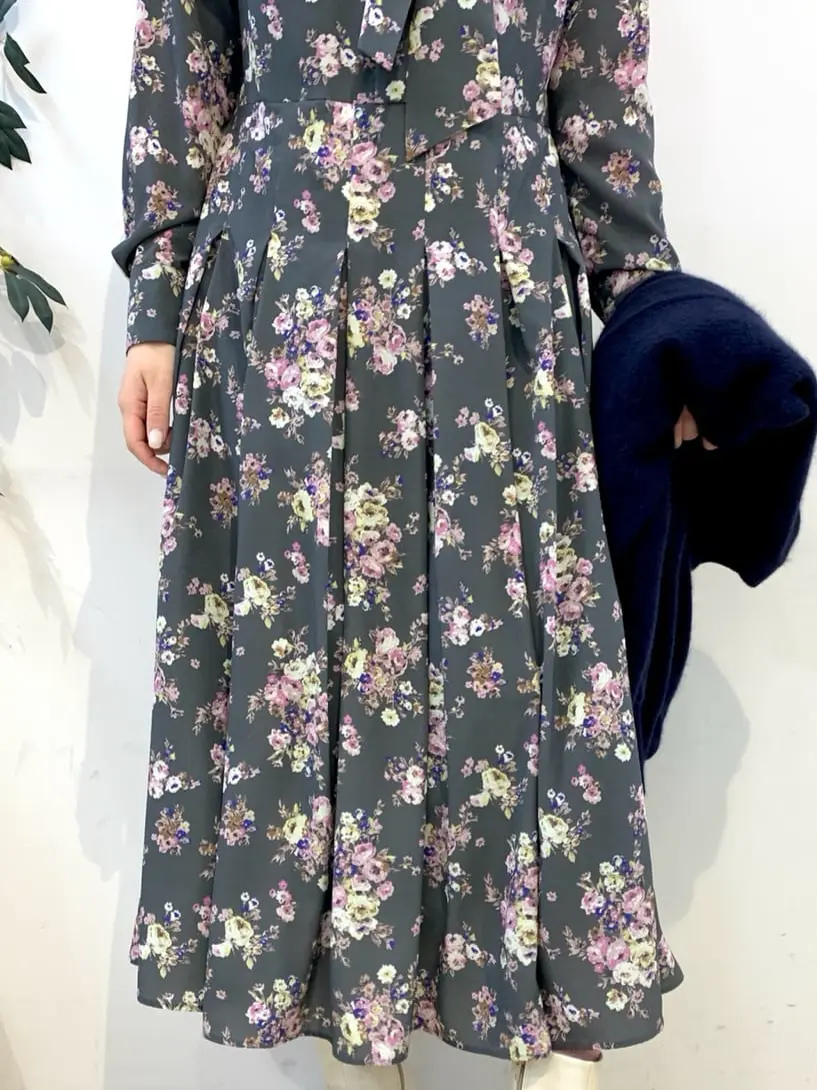 組曲 石井 コーディネート画像