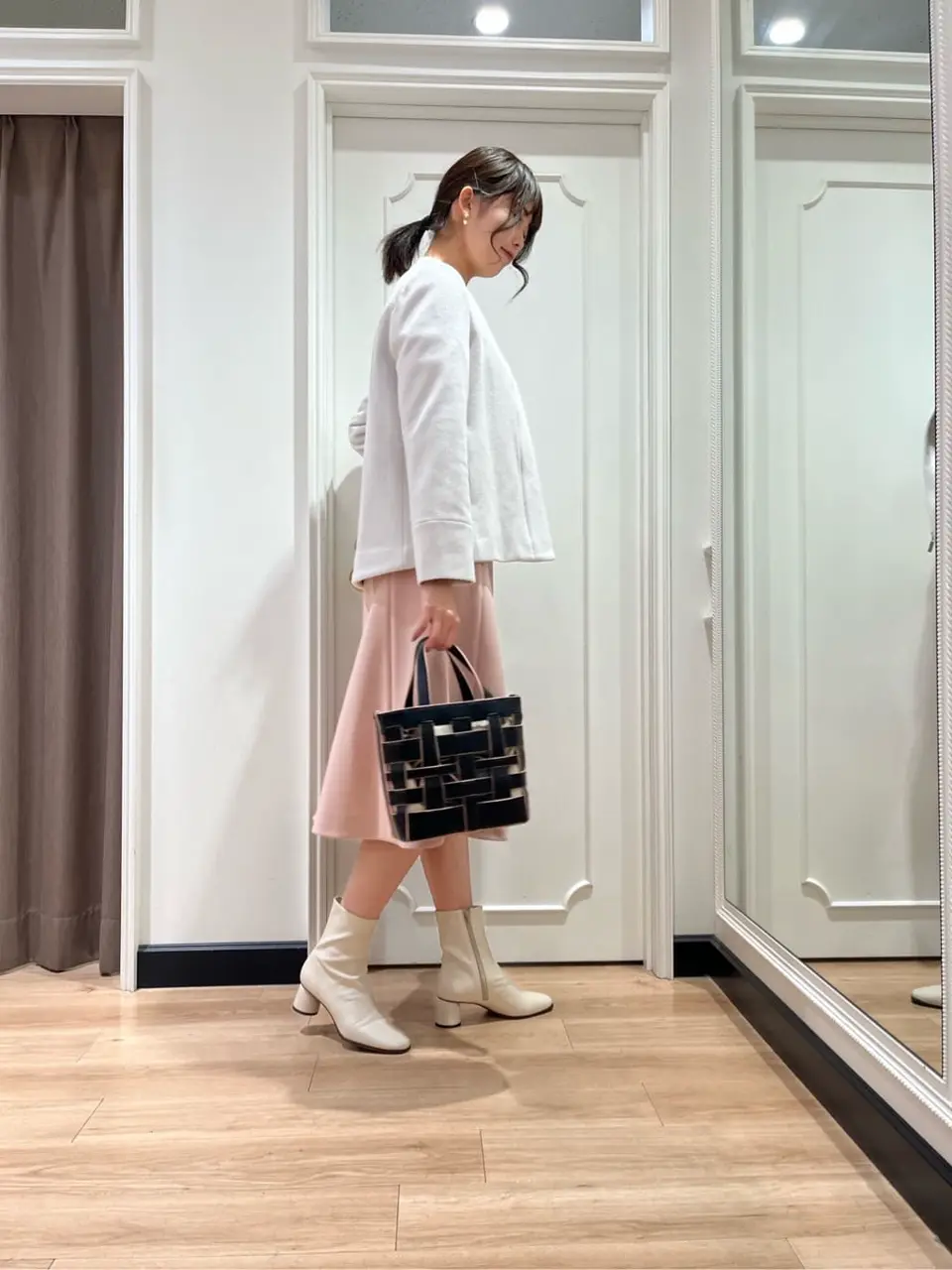 組曲 スタッフ コーディネート画像