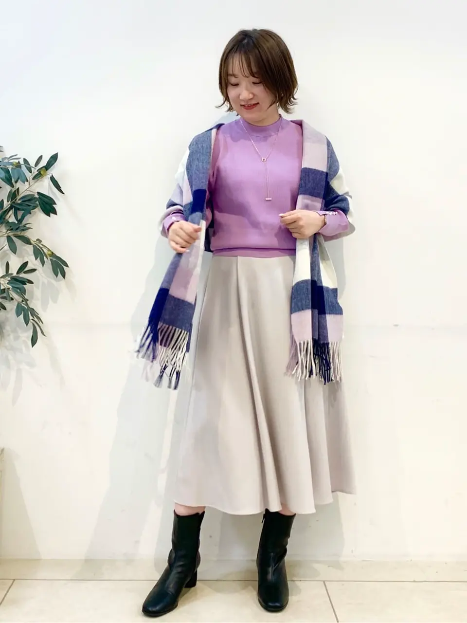 組曲 石井 コーディネート画像