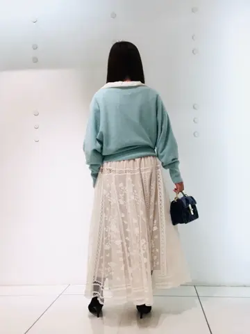 組曲 スタッフ コーディネート画像