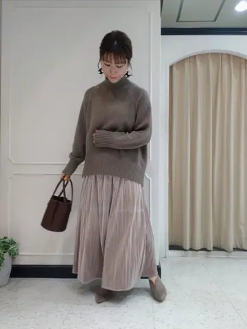 組曲 小林 コーディネート画像