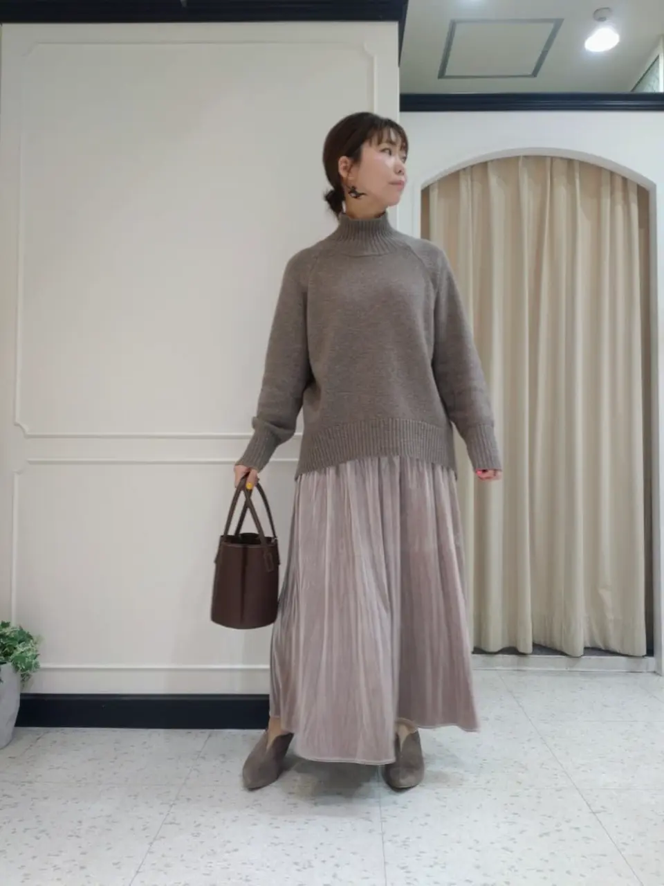 組曲 小林 コーディネート画像