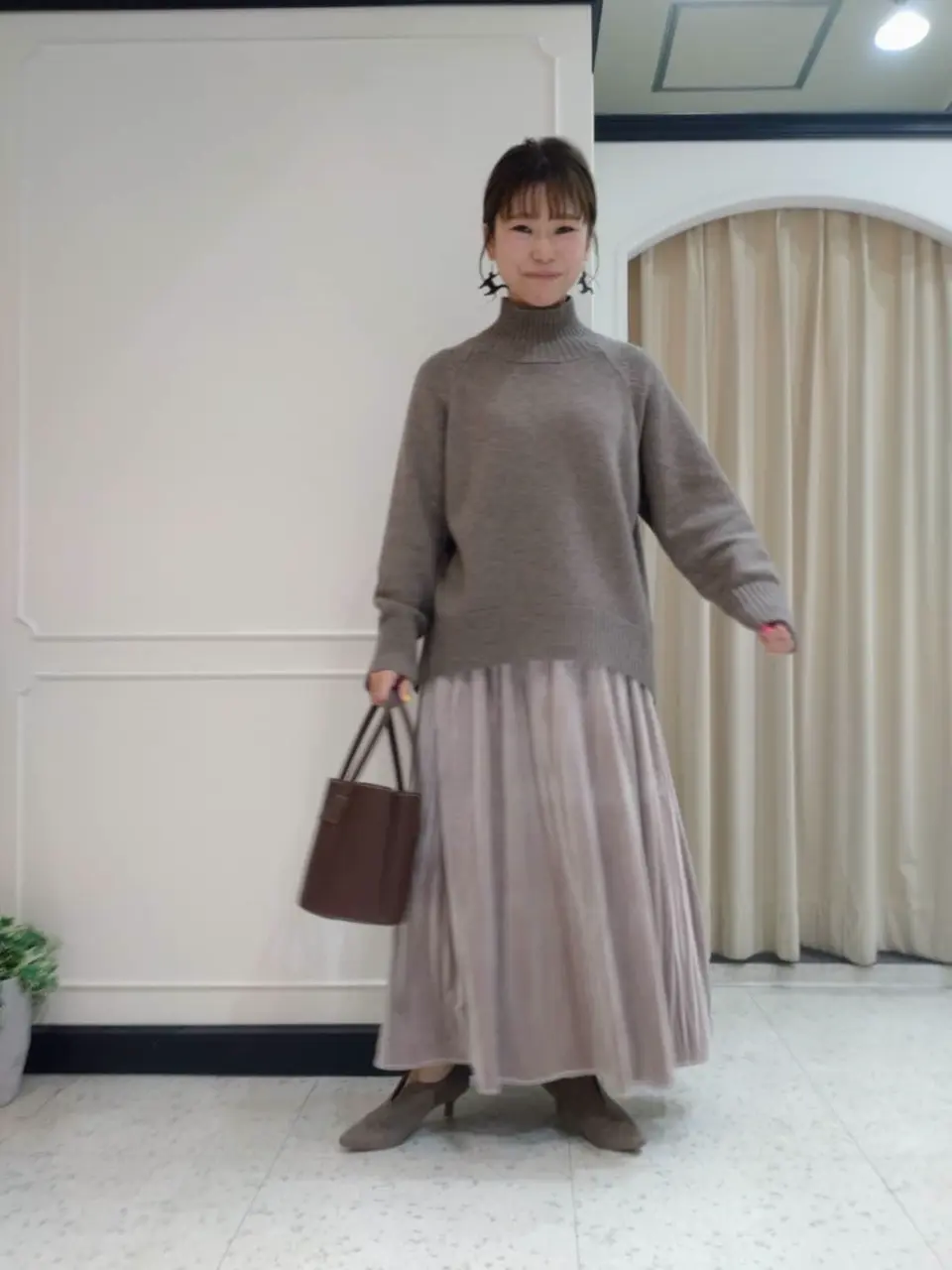 組曲 小林 コーディネート画像