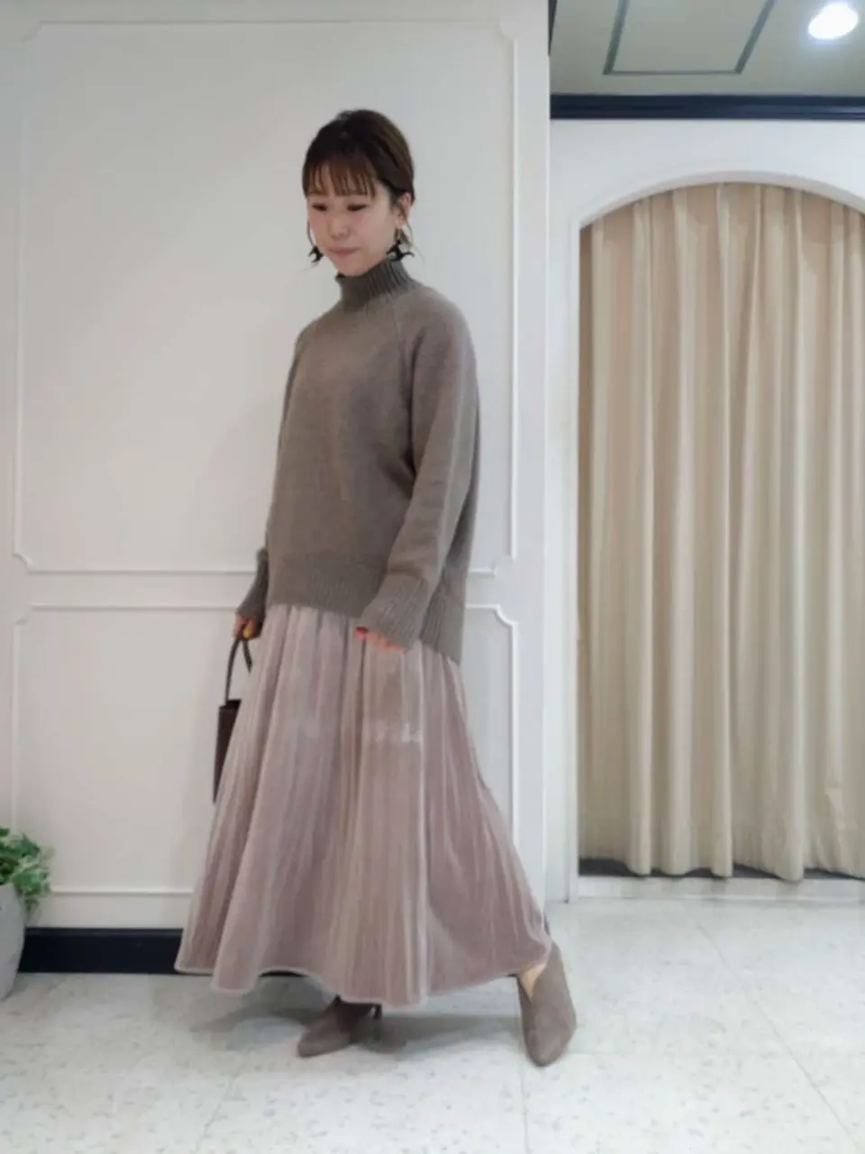 組曲 小林 コーディネート画像