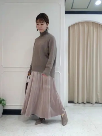 組曲 小林 コーディネート画像