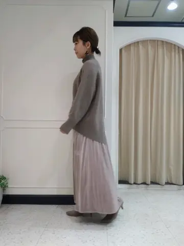 組曲 小林 コーディネート画像