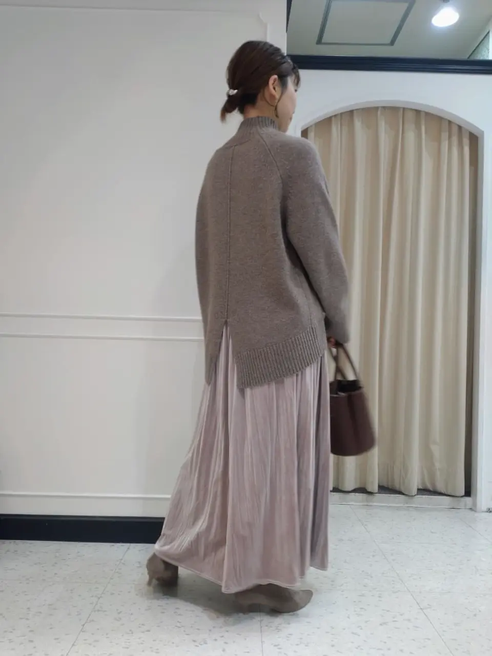 組曲 小林 コーディネート画像